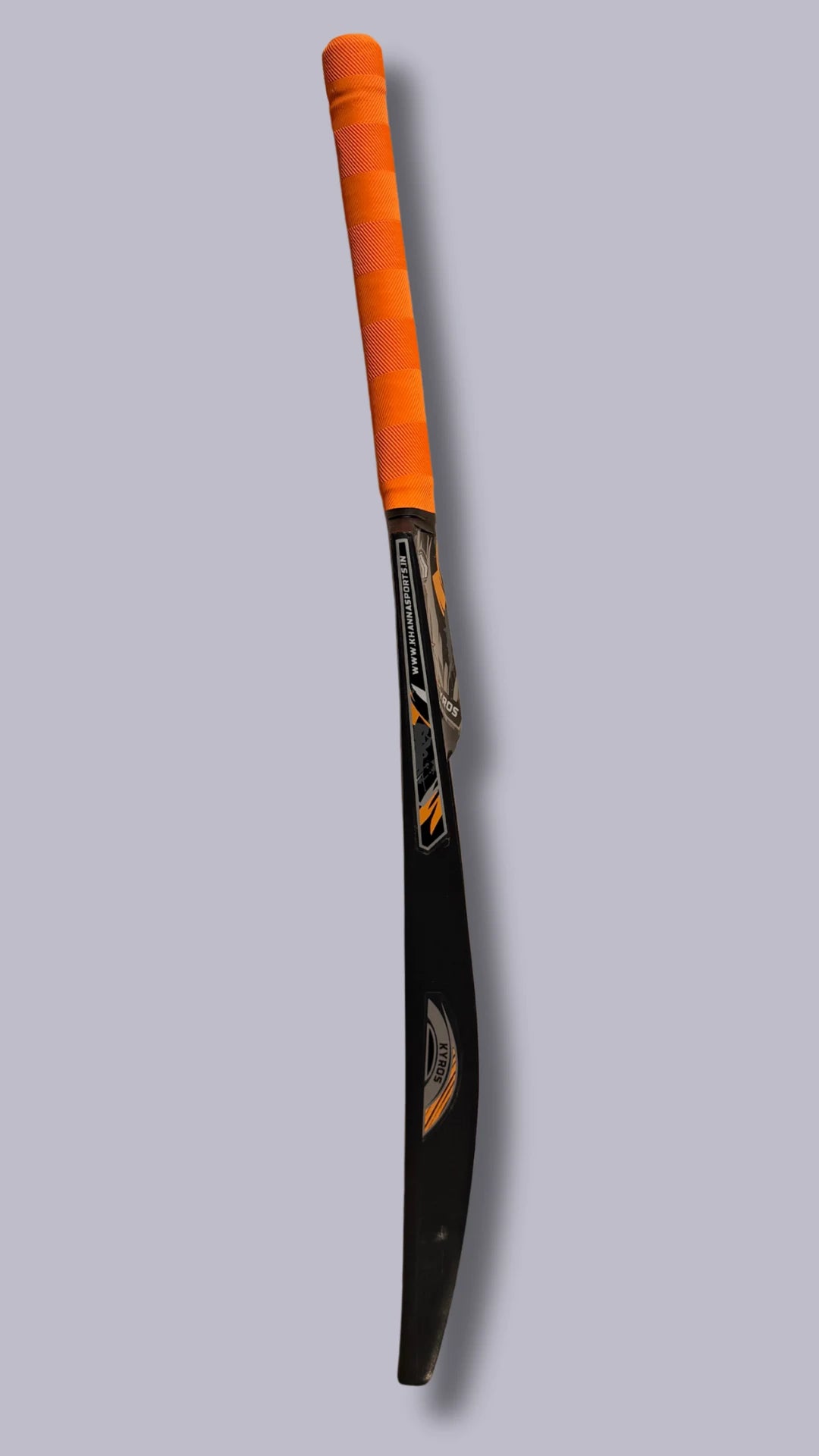 Kyros (Painted bat) - Medium blade