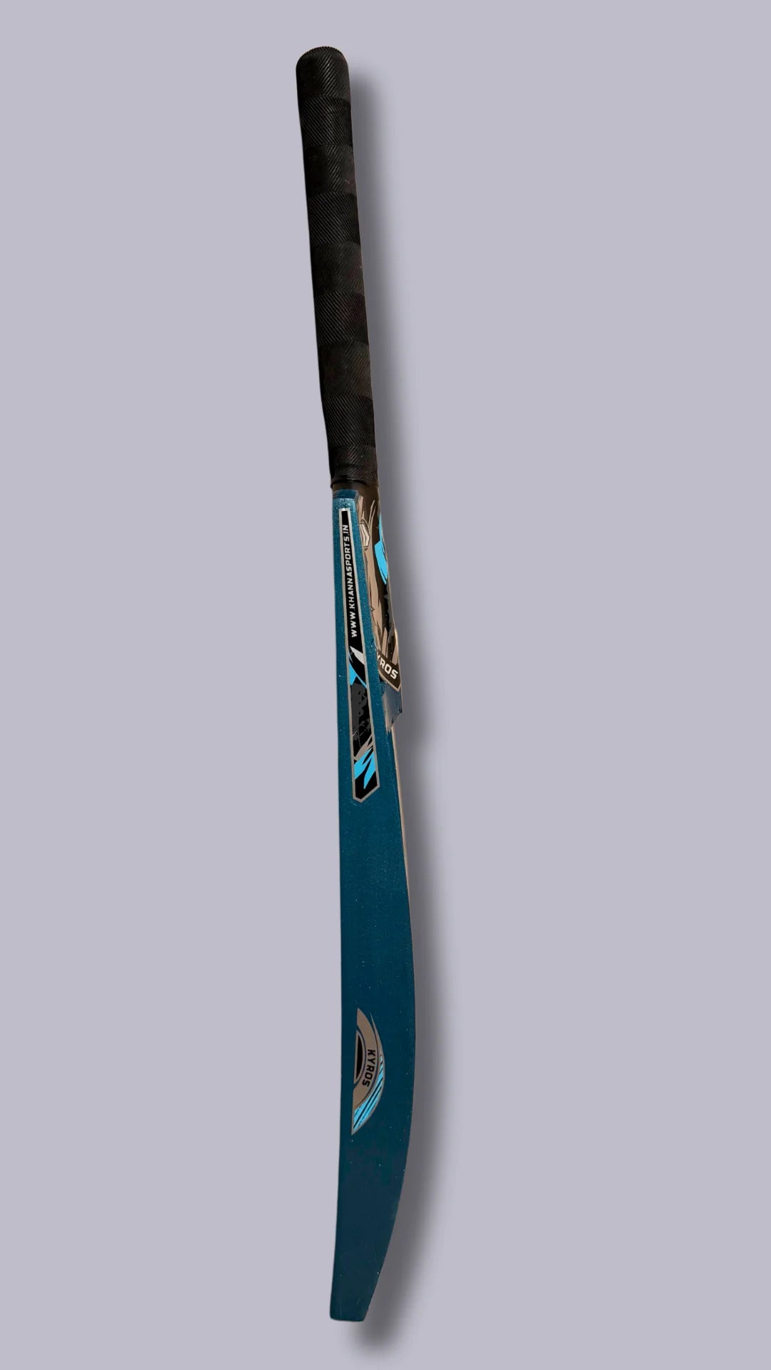 Kyros (Painted bat) - Medium blade