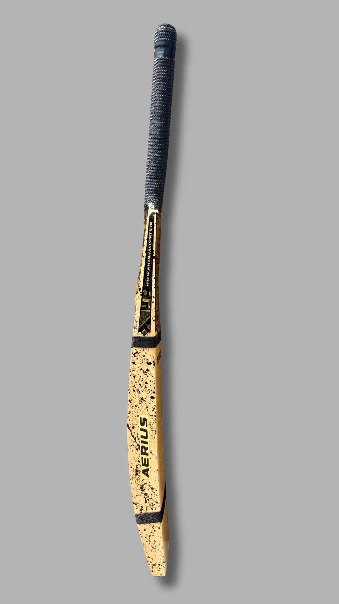 Khanna Aerius (Golden Shadow) - Medium blade